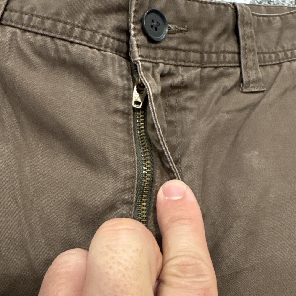 Eddie Bauer Jeans Men's 33x32 Straight Classic Fit Brown Denim Casual Work Hike - Picture 6 of 12